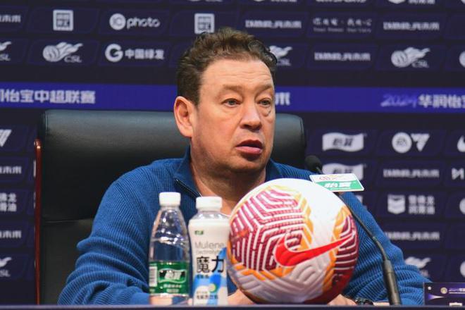  足球報：斯盧茨基平衡亞冠中超，已達最佳結(jié)果之半。