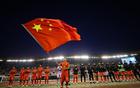  中國男足連勝三場，強(qiáng)勢登頂，出線無憂！