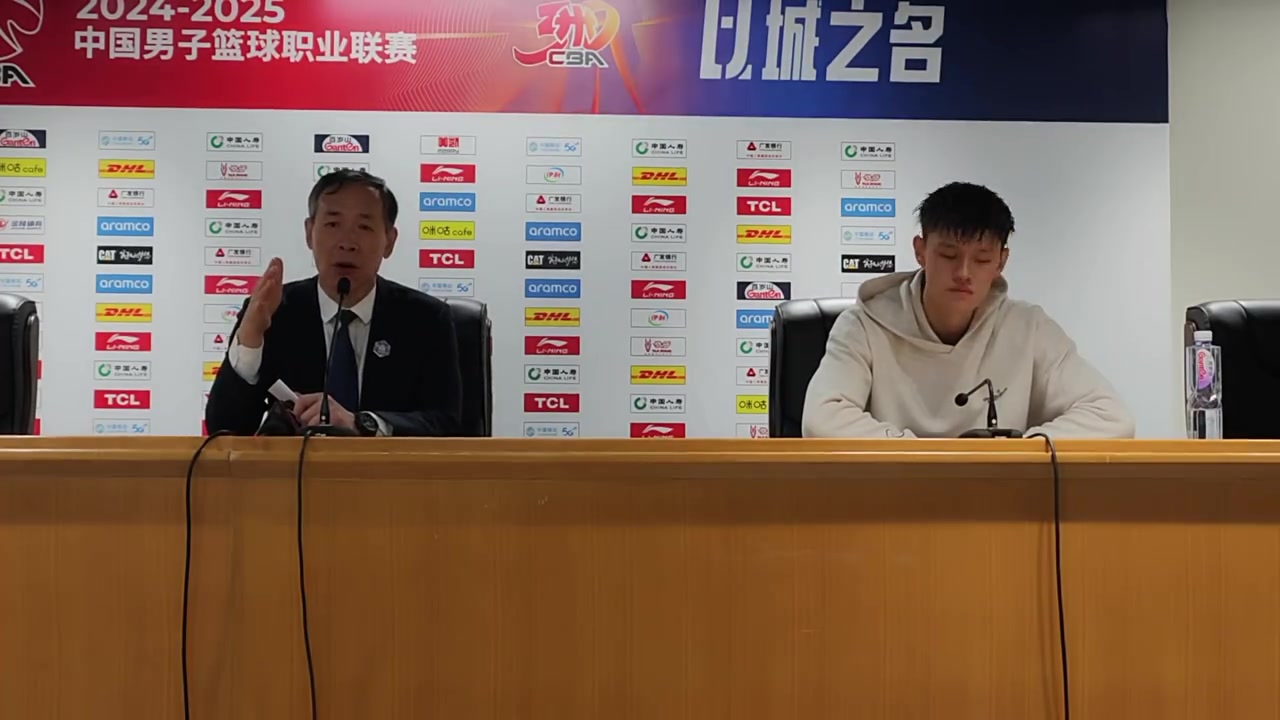  許利民：曾凡博不應該只局限于CBA的舞臺，他應該放眼于NBA