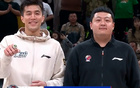  頒獎禮，郭艾倫攜冠軍戒指回家，與戰(zhàn)友合影，全場歡聲雷動。