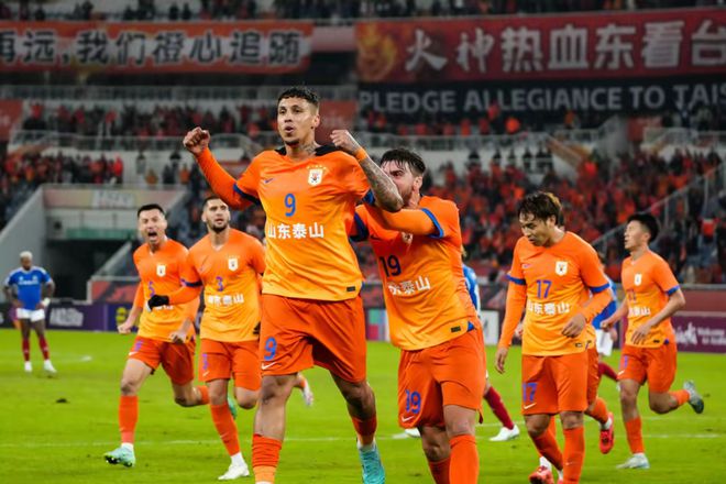  體壇午間速遞：亞冠山東泰山戰(zhàn)浦項(xiàng)制鐵，皇馬歐冠負(fù)AC米蘭。