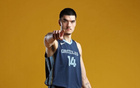  中國華裔小姚明NBA單場爆發(fā)，12中11，籃球?qū)嵙@人，歸化男籃遺憾未成。