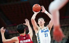  周琦CBA首秀18+7，首鋼末節(jié)大勝領跑積分榜。