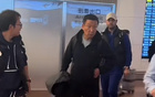  魯媒：德?tīng)柤佣辔凑魅毡?，留?duì)未知。