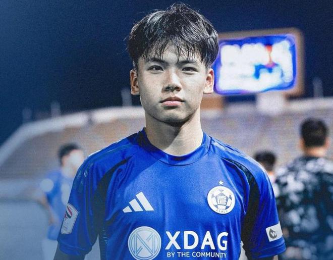  萊斯特城派頂級球探考察吳宇曦，18歲中國香港球員。
